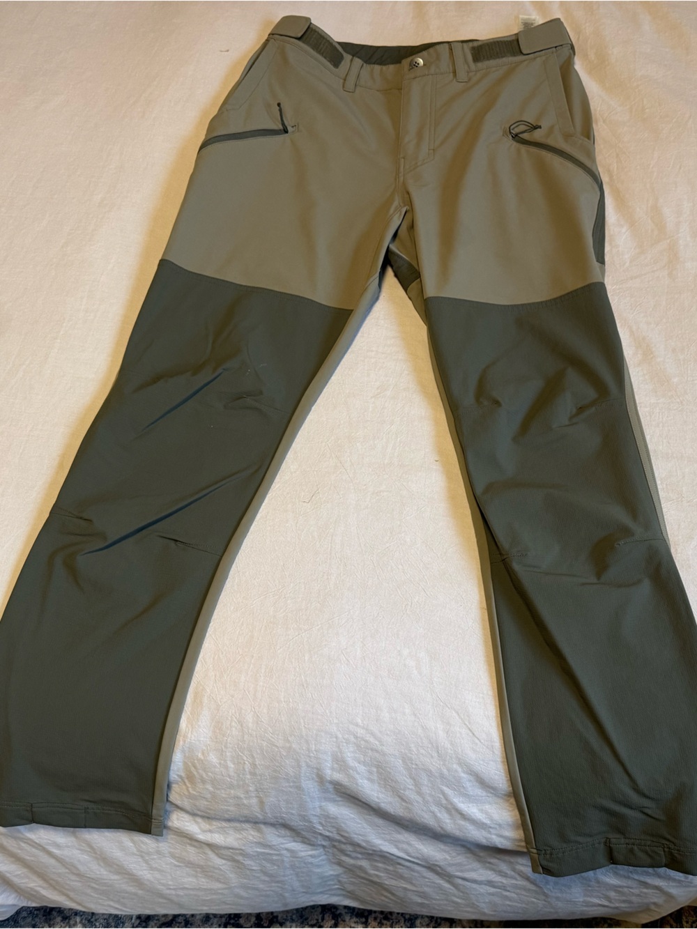 Patagonia 31 Point Peak Two-Tone Olive Green Cargo Pants